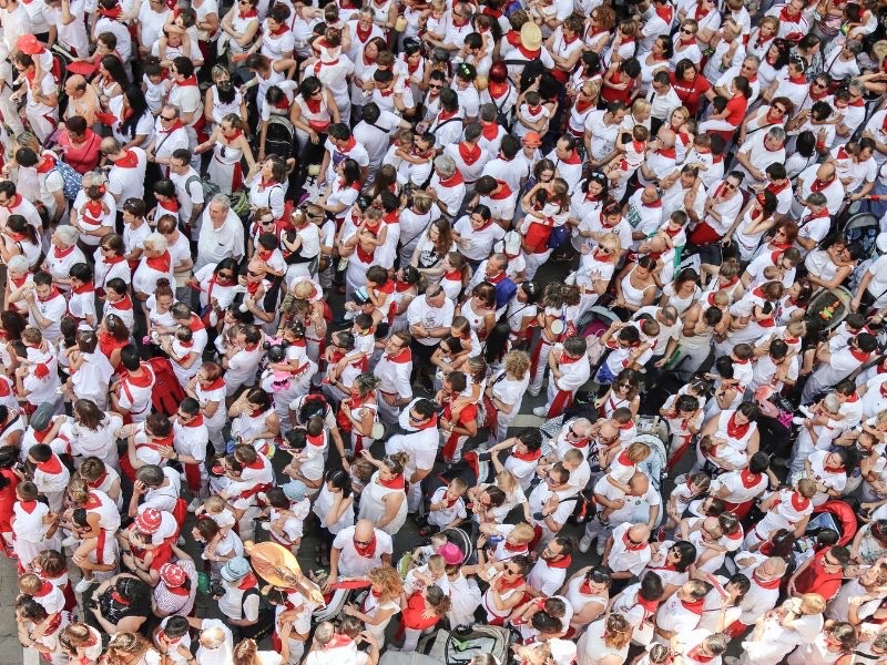 La feria San Fermin de Pampelune en Espagne