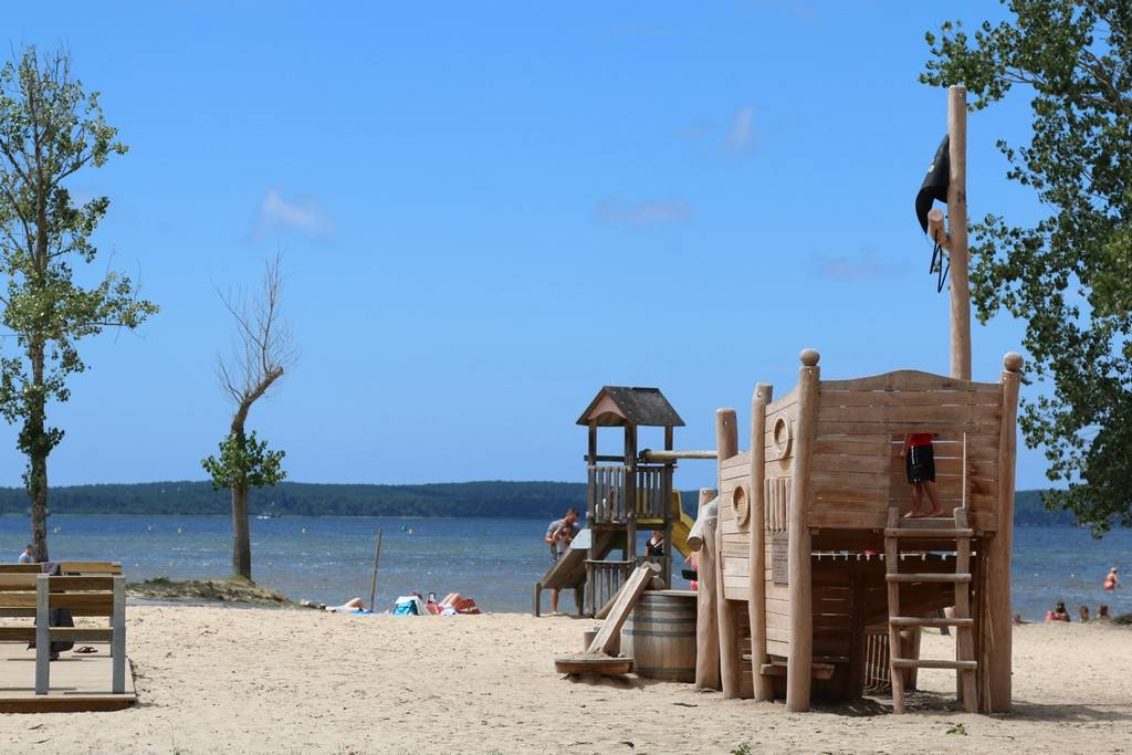 Plage du Port - Gastes