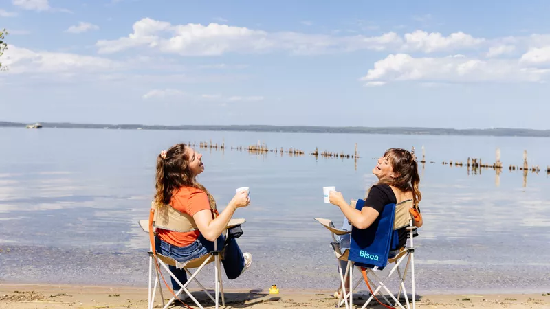 Détente au bord du lac de Biscarrosse Détente au bord du lac de Biscarrosse