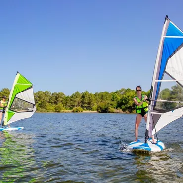 On a testé les activités nautiques sur le lac Biscarrosse-Parentis