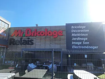 Mr Bricolage enseigne
