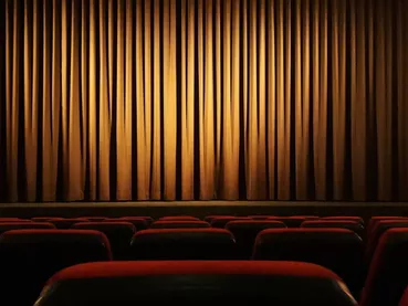 1200x900_movie-theater-4609877-1280-13-8342367-9595090