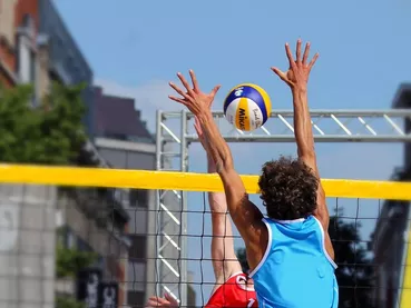 taniavdb-beach-volleyball-6483905_1920