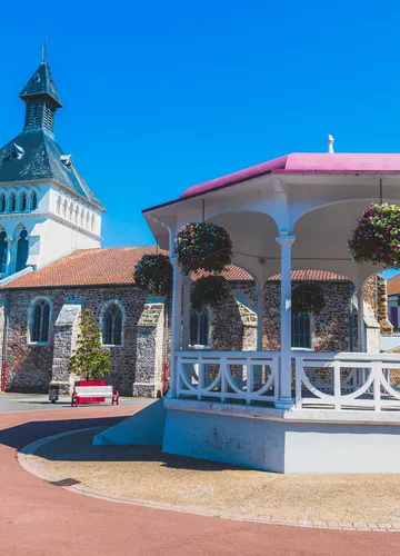 L'église Saint Pierre de Parentis en Born