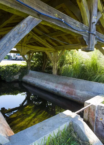 Lavoir ancien de Ste Eulalie en Born