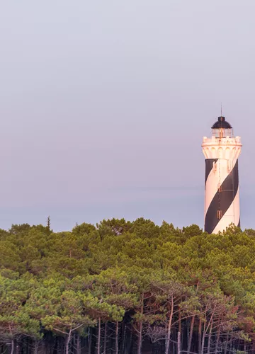 phare-de-contis.jpg