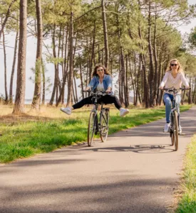 Tous en selle : 3 défis à réaliser avec votre vélo à Bisca Grands Lacs !