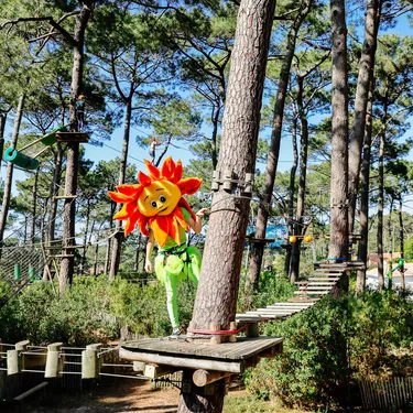 Notre Super Fleur à l'accrobranche de Biscarrosse, dans les Landes