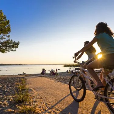 Balade vélo sur les pistes cyclables des Grands Lacs