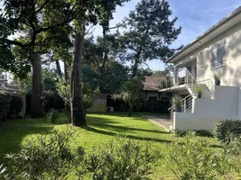 9. jardin clos avec pelouse