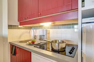 residence-pierre-et-vacances-kitchenette-biscarrosse